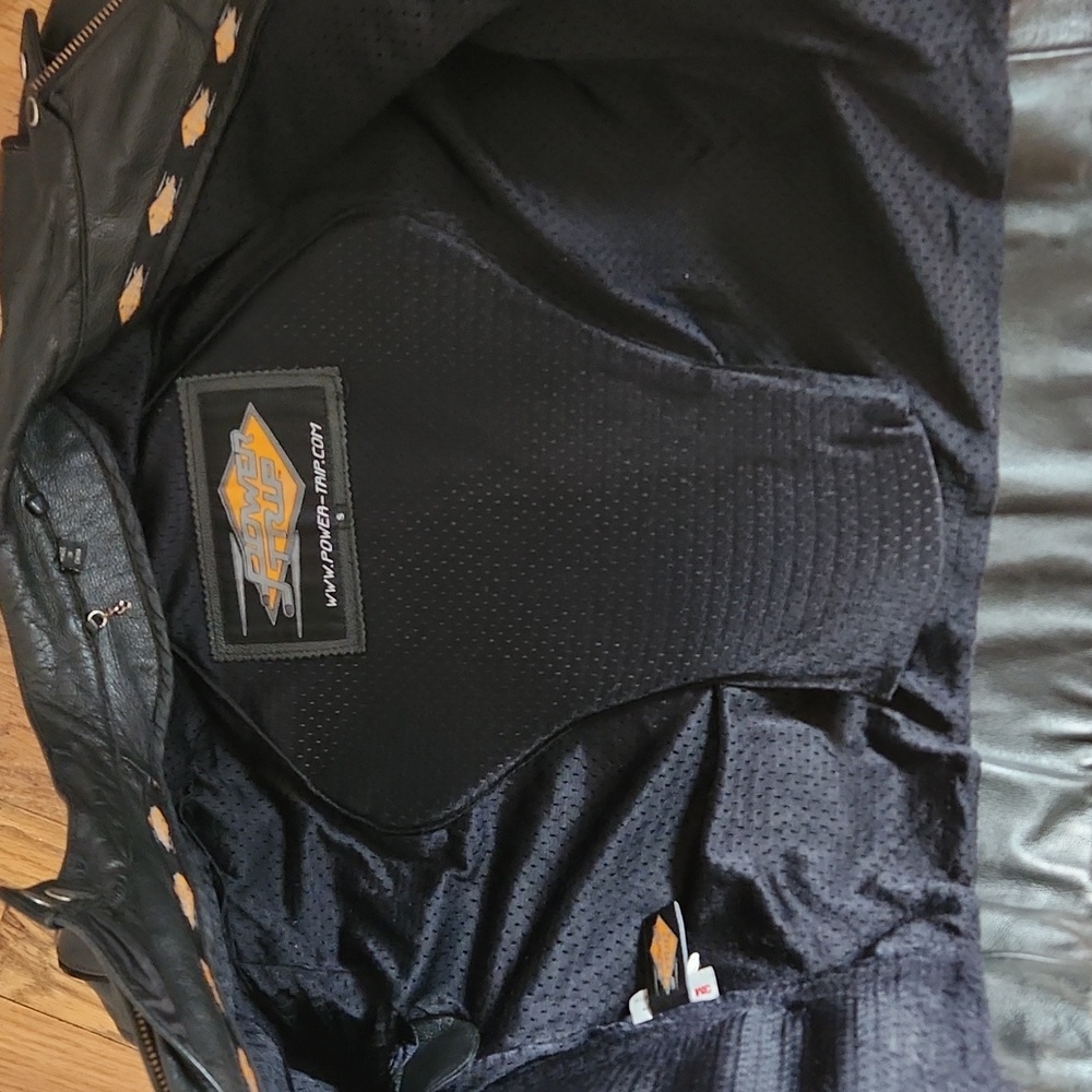 Motorcycle jacket - Picture 5 of 8